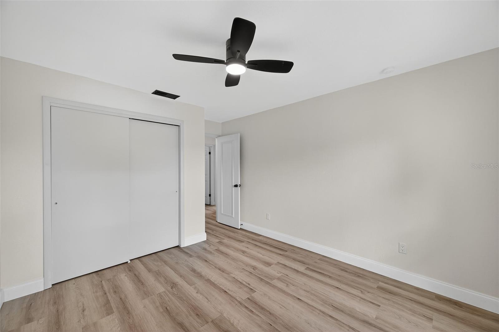 BRIARWOODS - Residential