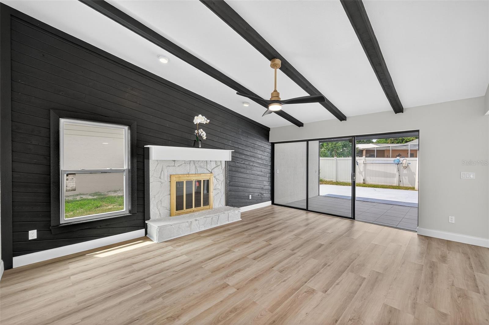 BRIARWOODS - Residential