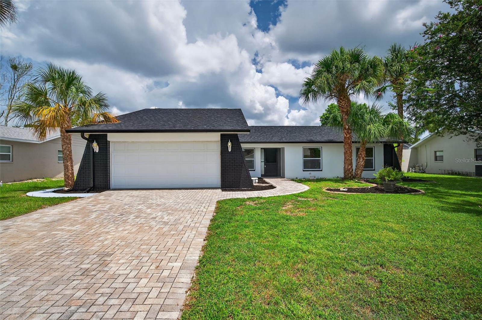 BRIARWOODS - Residential