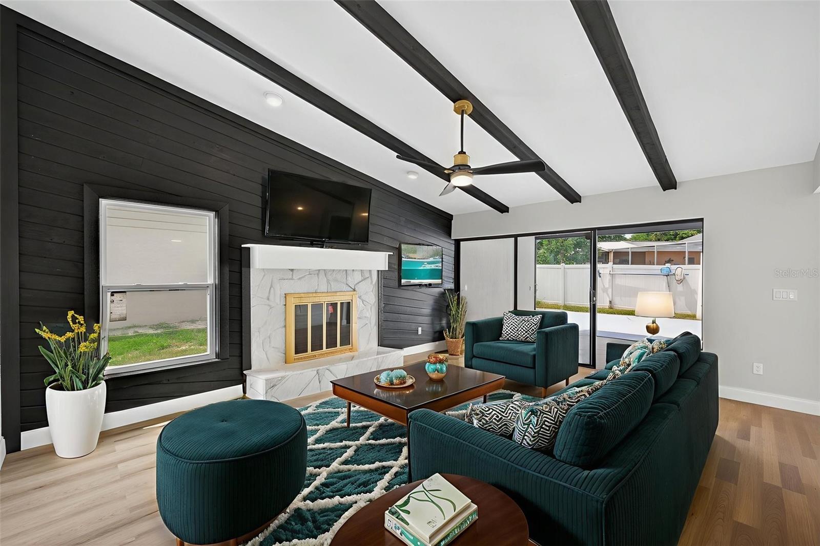 BRIARWOODS - Residential