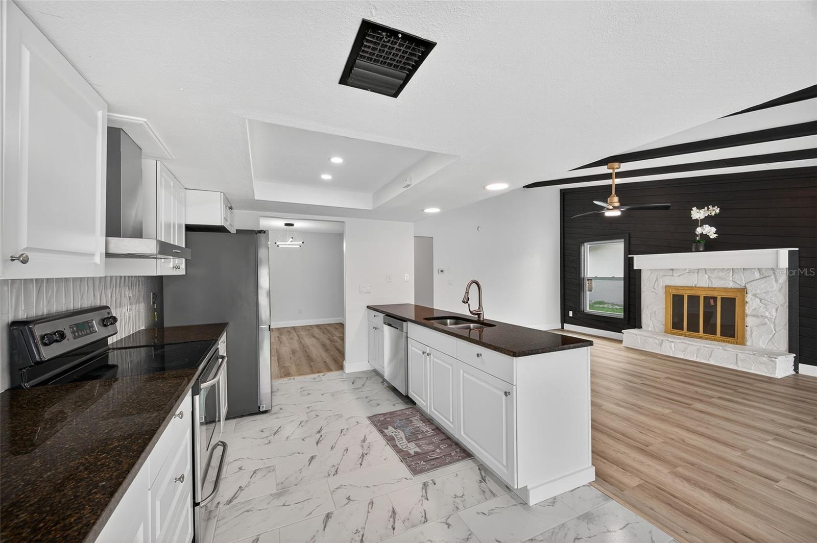 BRIARWOODS - Residential