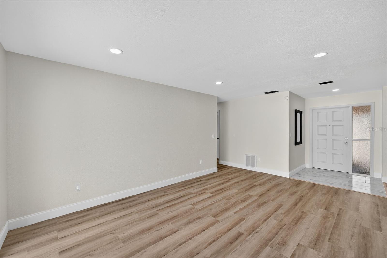BRIARWOODS - Residential