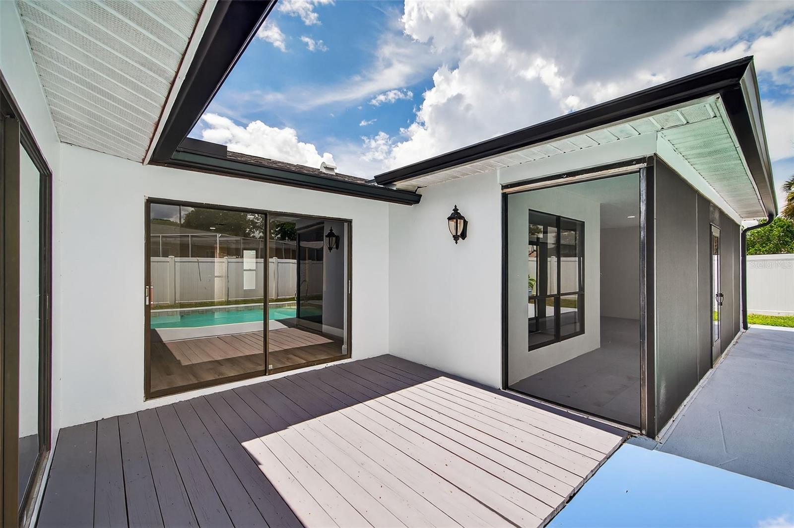 BRIARWOODS - Residential