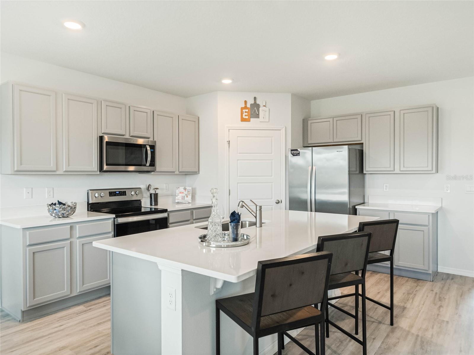 HARMONY ON LAKE ELOISE - Residential
