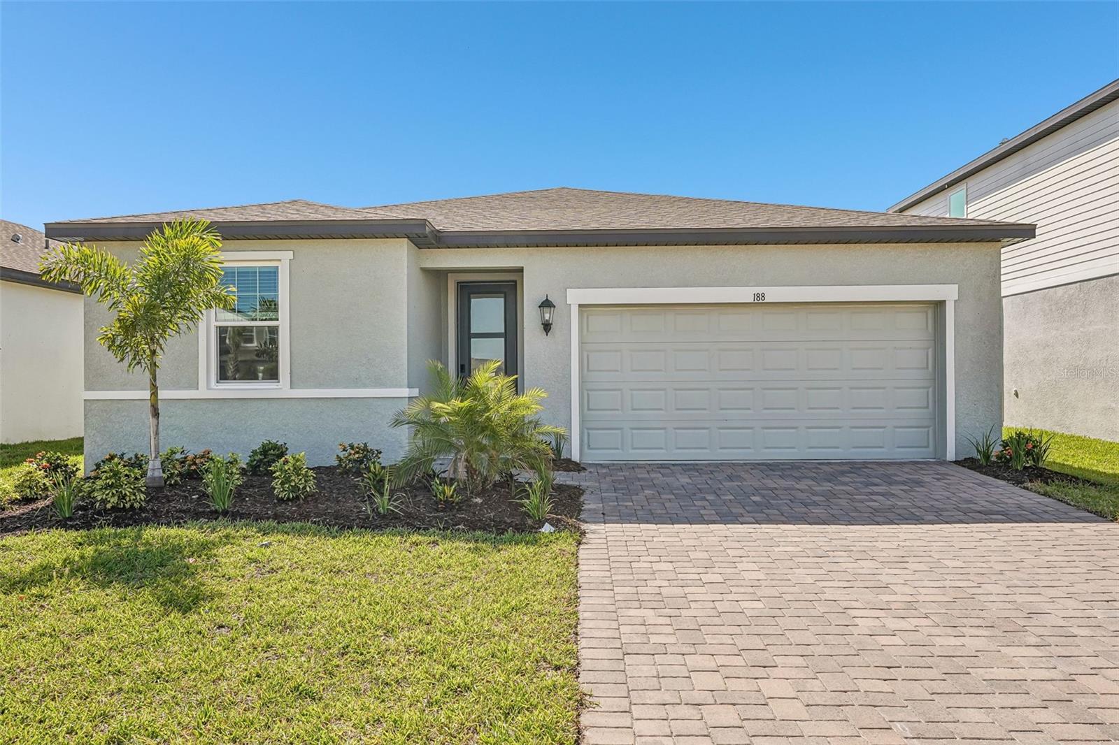 MAGNOLIA BAY - Residential
