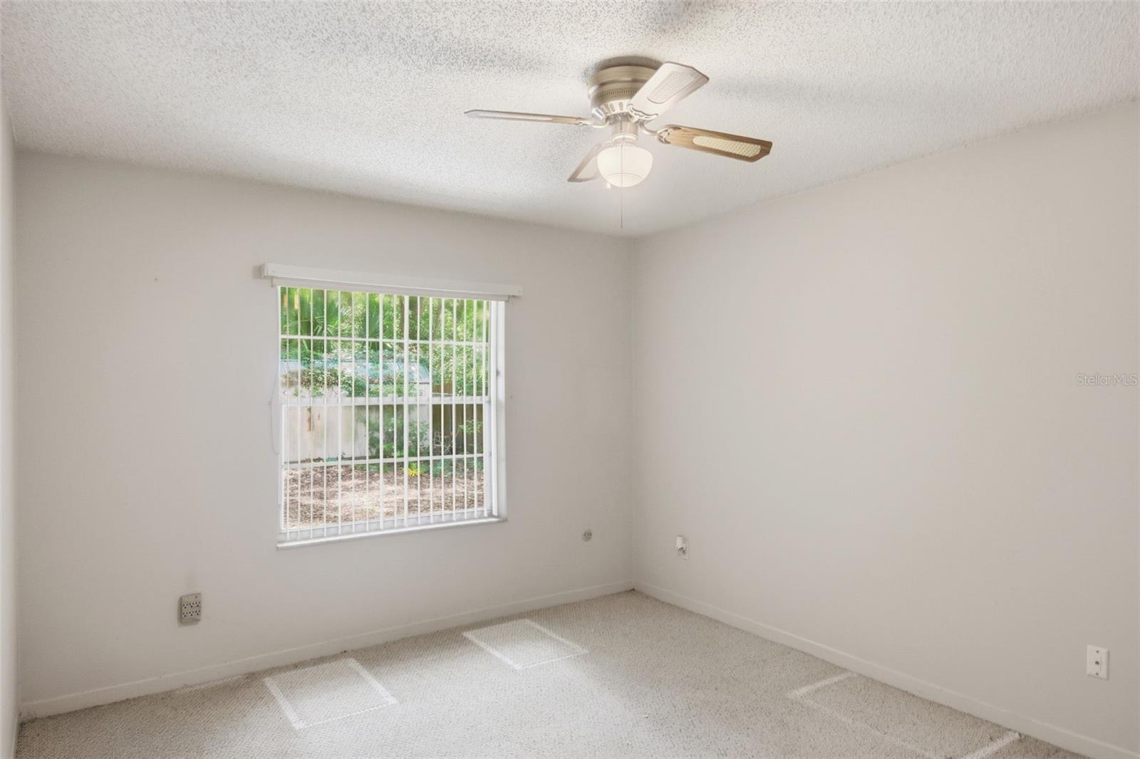 ROLLING OAKS - Residential
