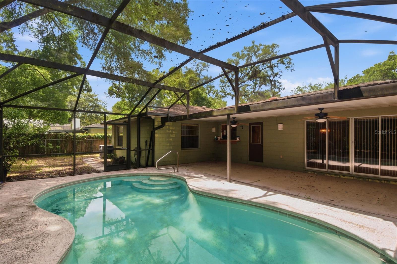 ROLLING OAKS - Residential