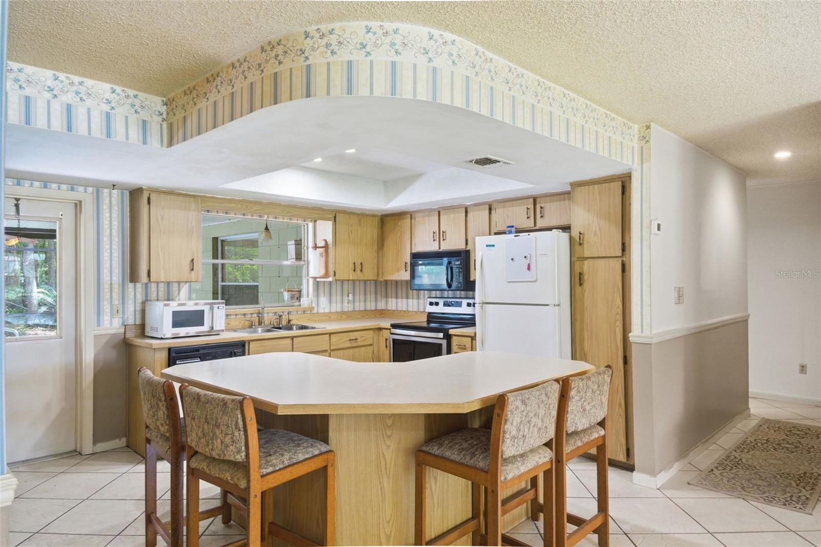 ROLLING OAKS - Residential