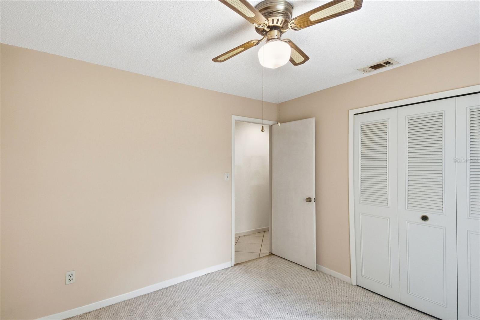 ROLLING OAKS - Residential