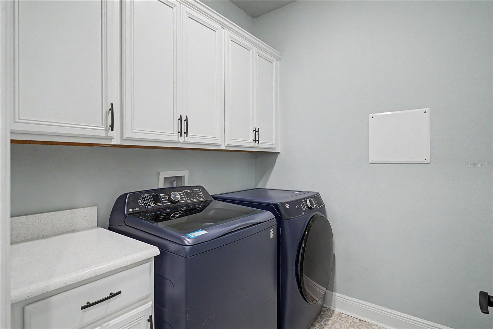 BELLALAGO PH B-2 - Residential