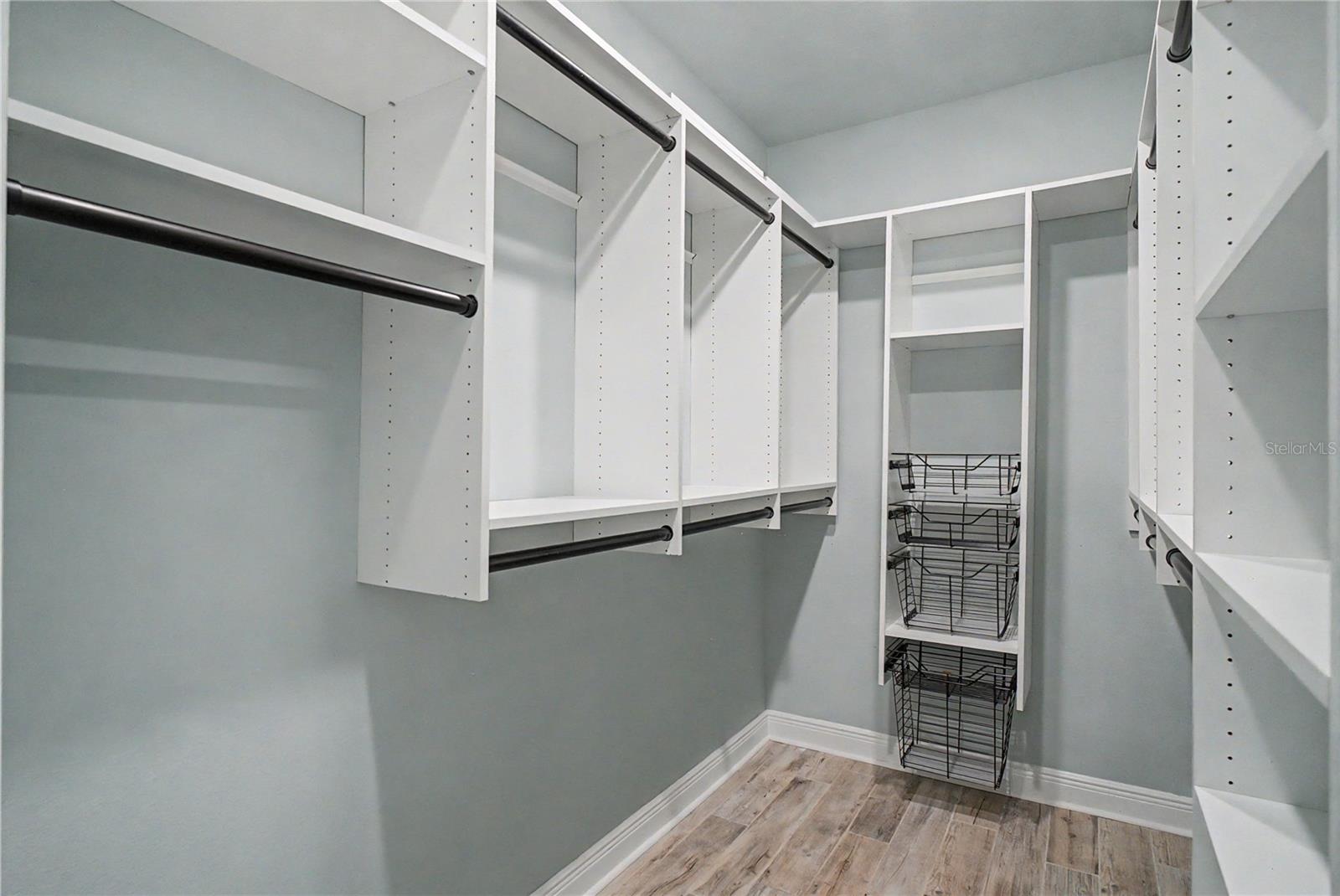 BELLALAGO PH B-2 - Residential