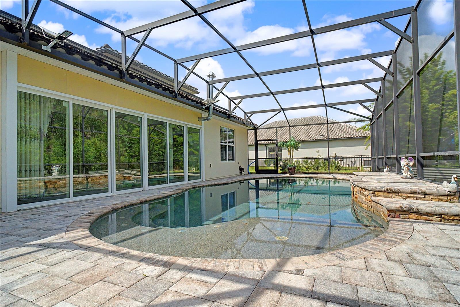 BELLALAGO PH B-2 - Residential
