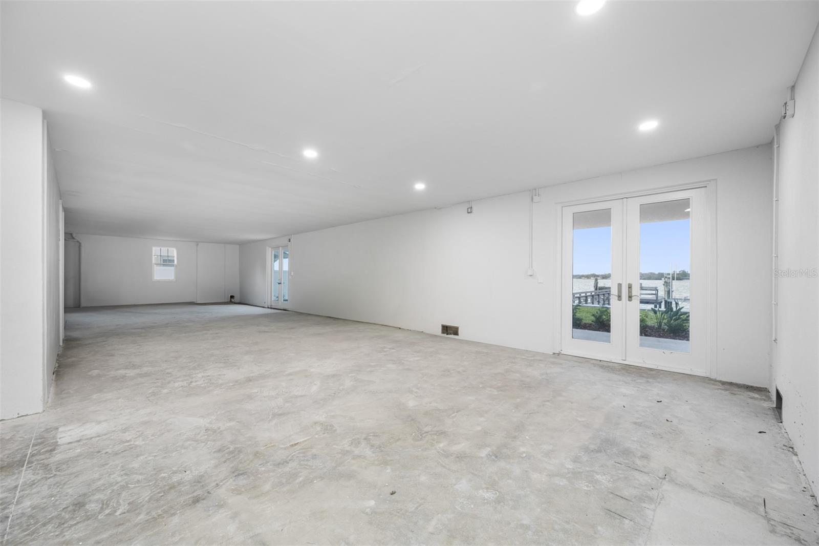 CAUSEWAY ISLES 1ST ADD - Residential