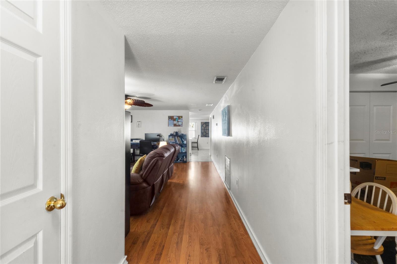SOUTH VENICE - Residential