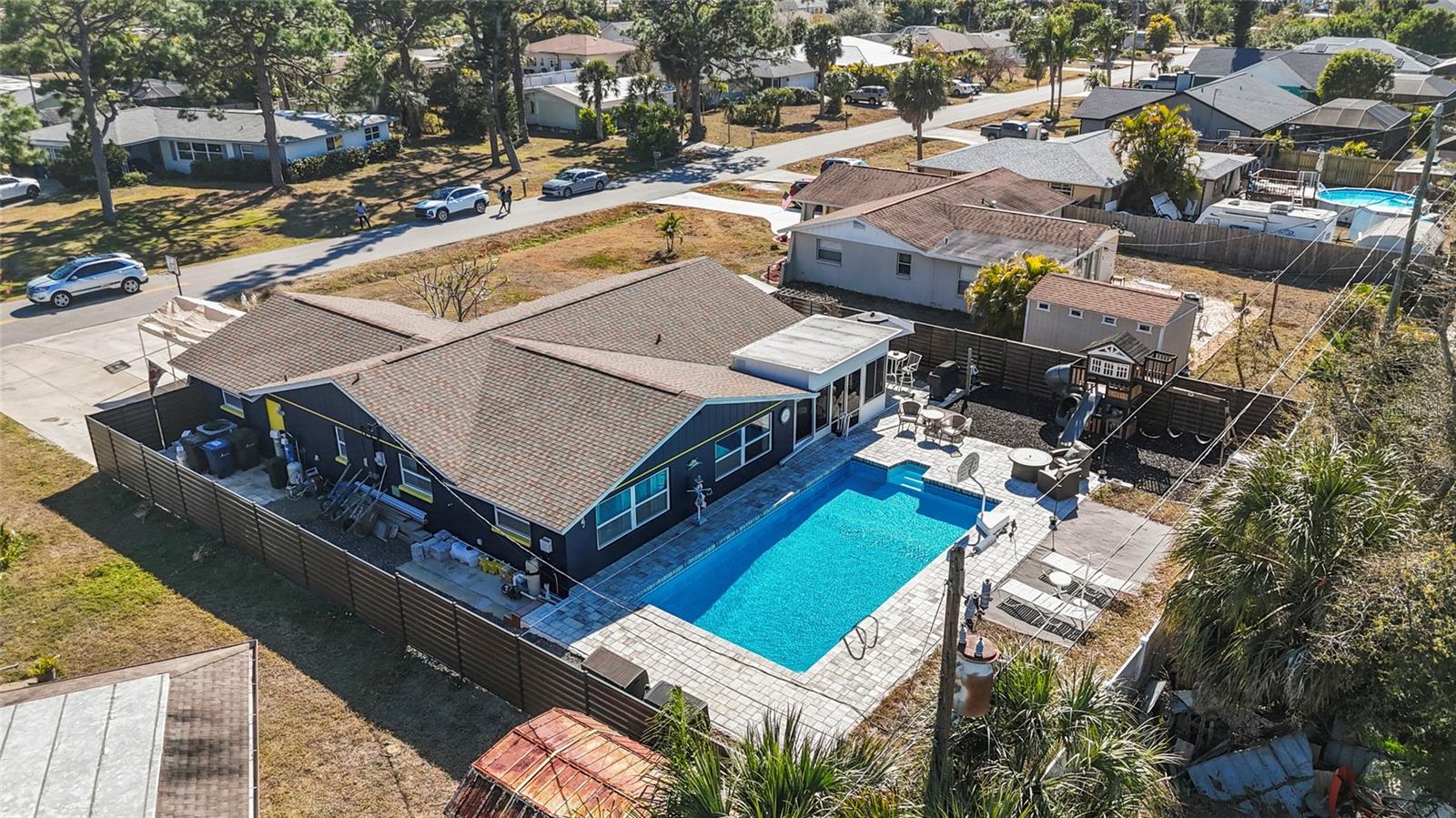SOUTH VENICE - Residential