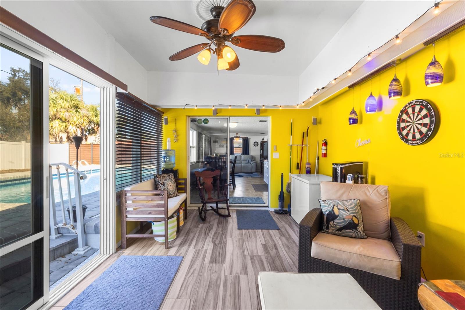 SOUTH VENICE - Residential