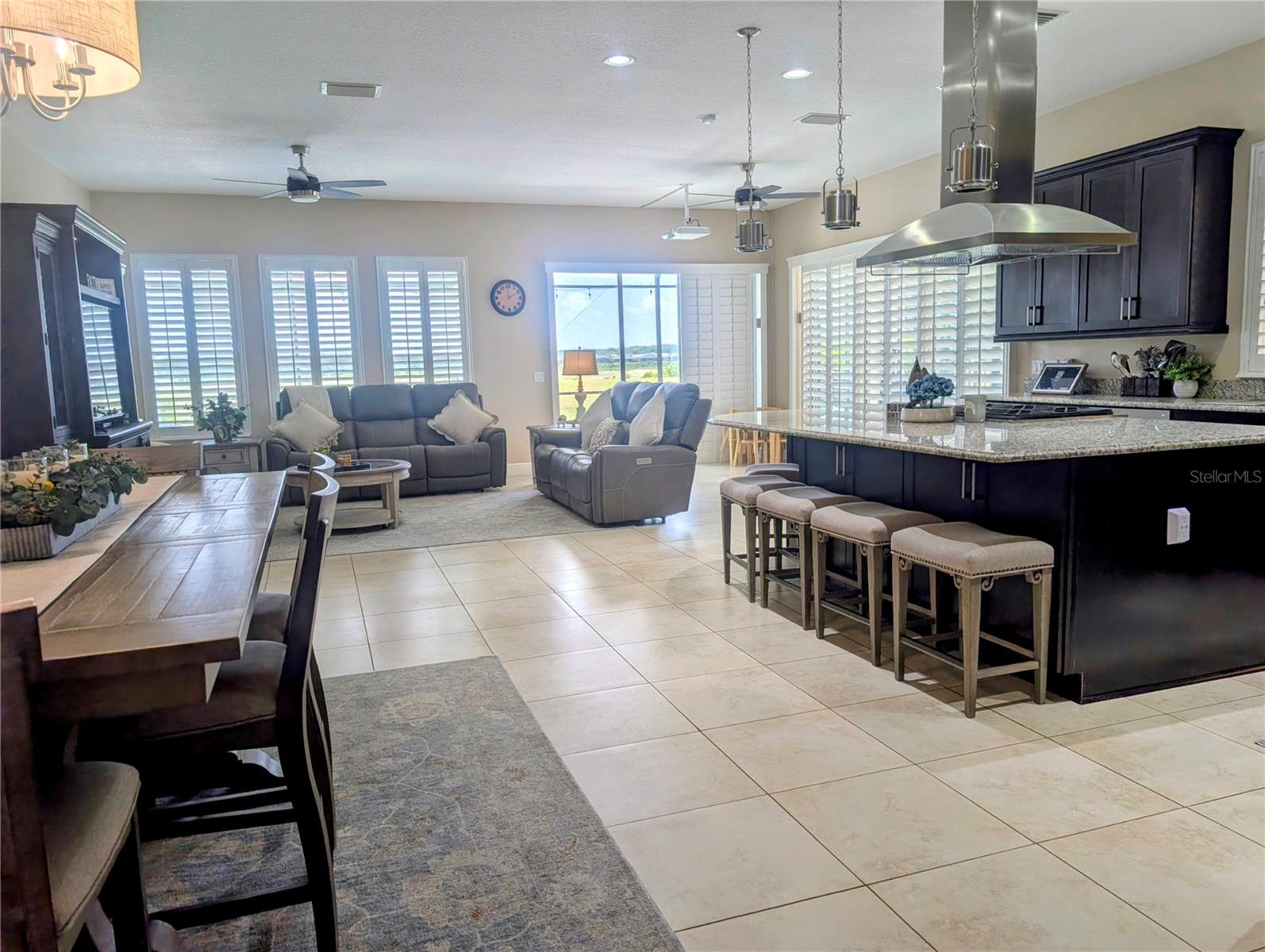 CASCADES/GROVELAND PH 4-1 - Residential