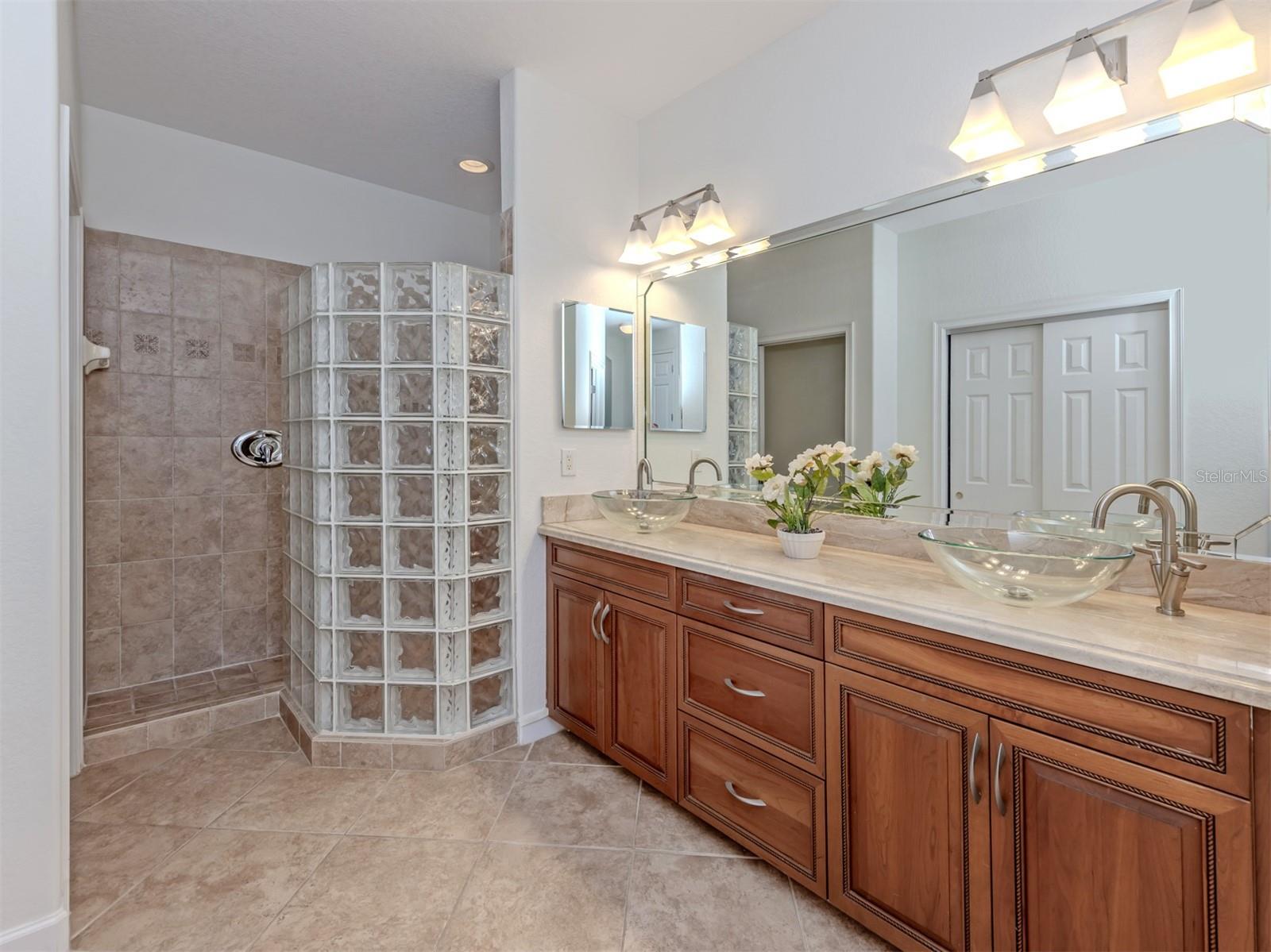 VENETIAN GOLF & RIVER CLUB - Residential