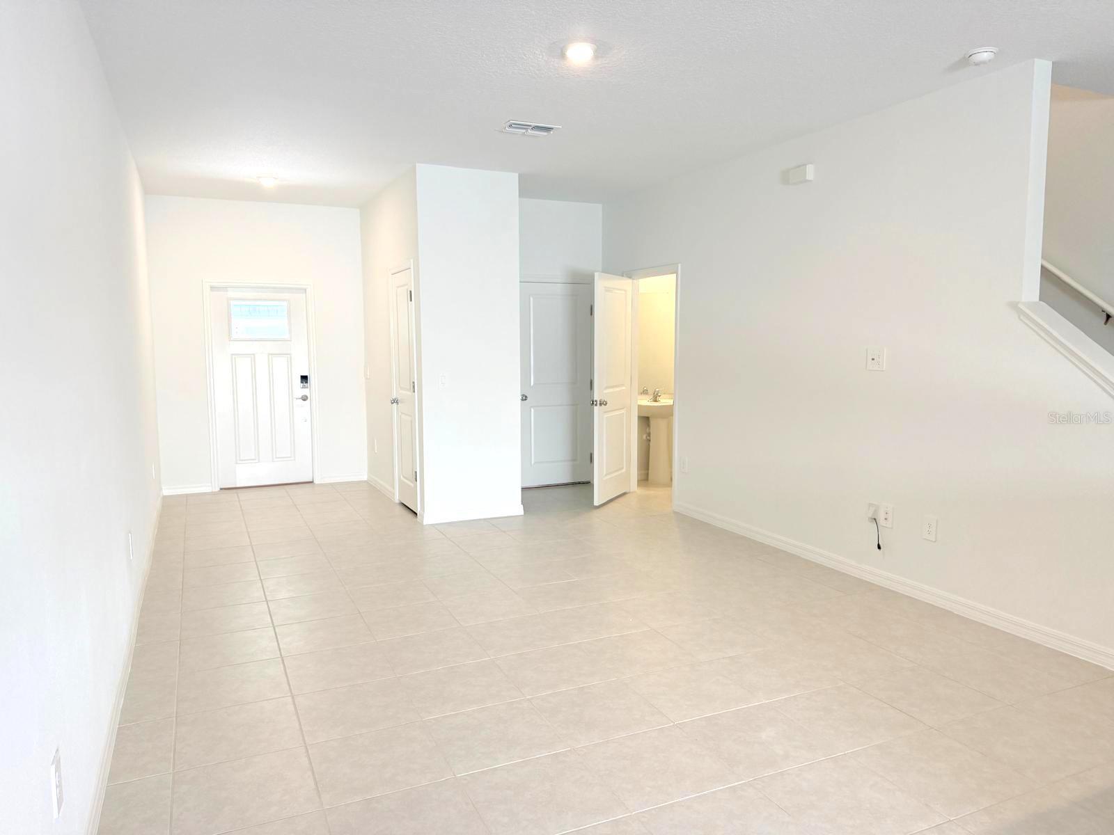 MIRADA TOWNHOMES - Residential Lease