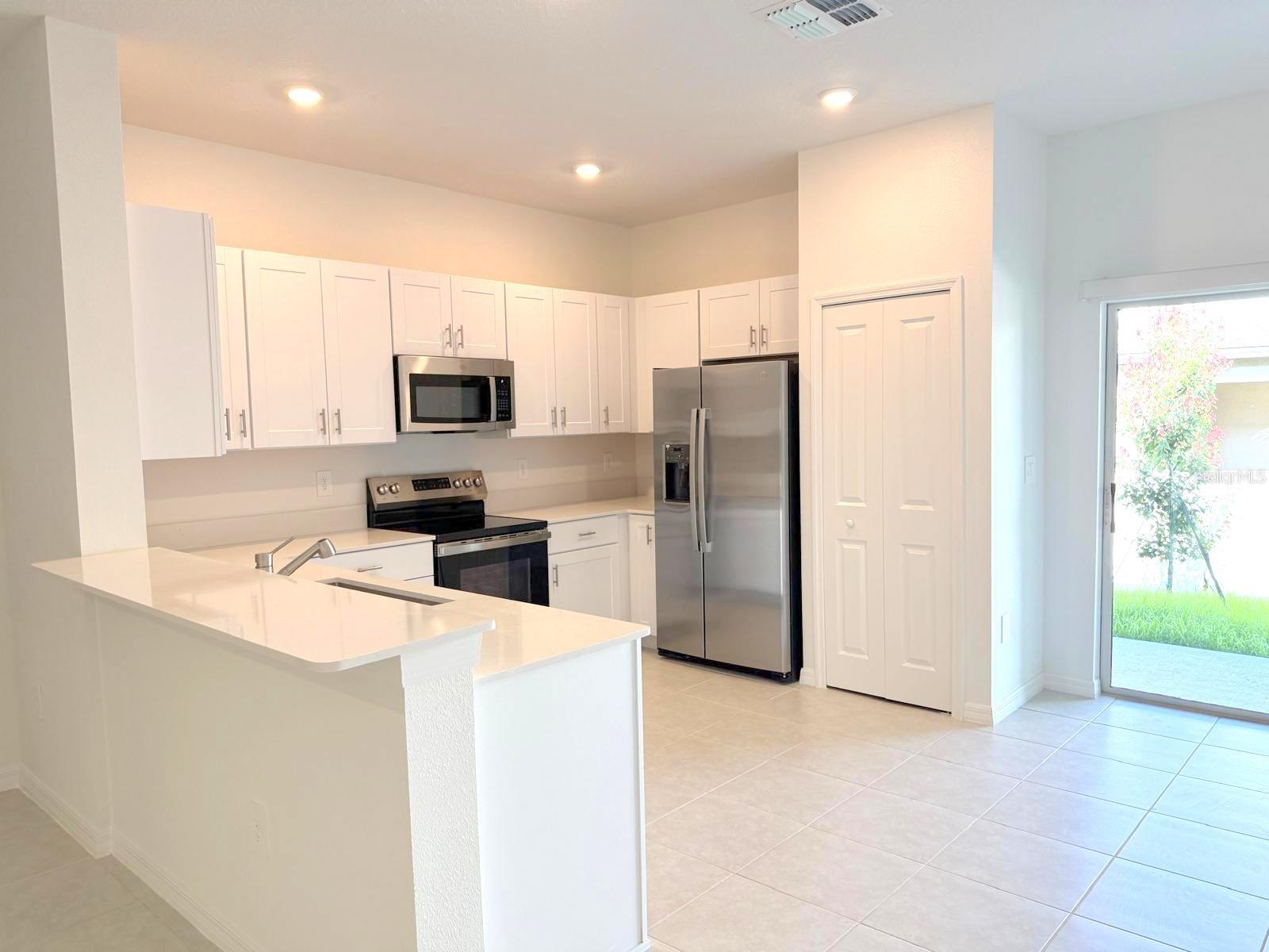 MIRADA TOWNHOMES - Residential Lease