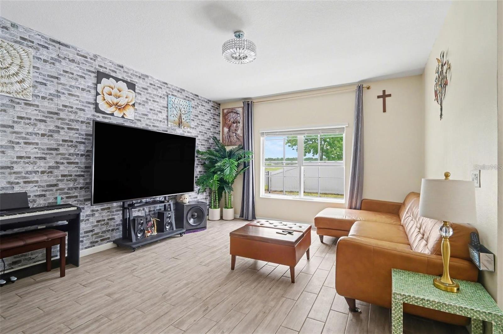 FERNANDA PLACE PH 2 - Residential