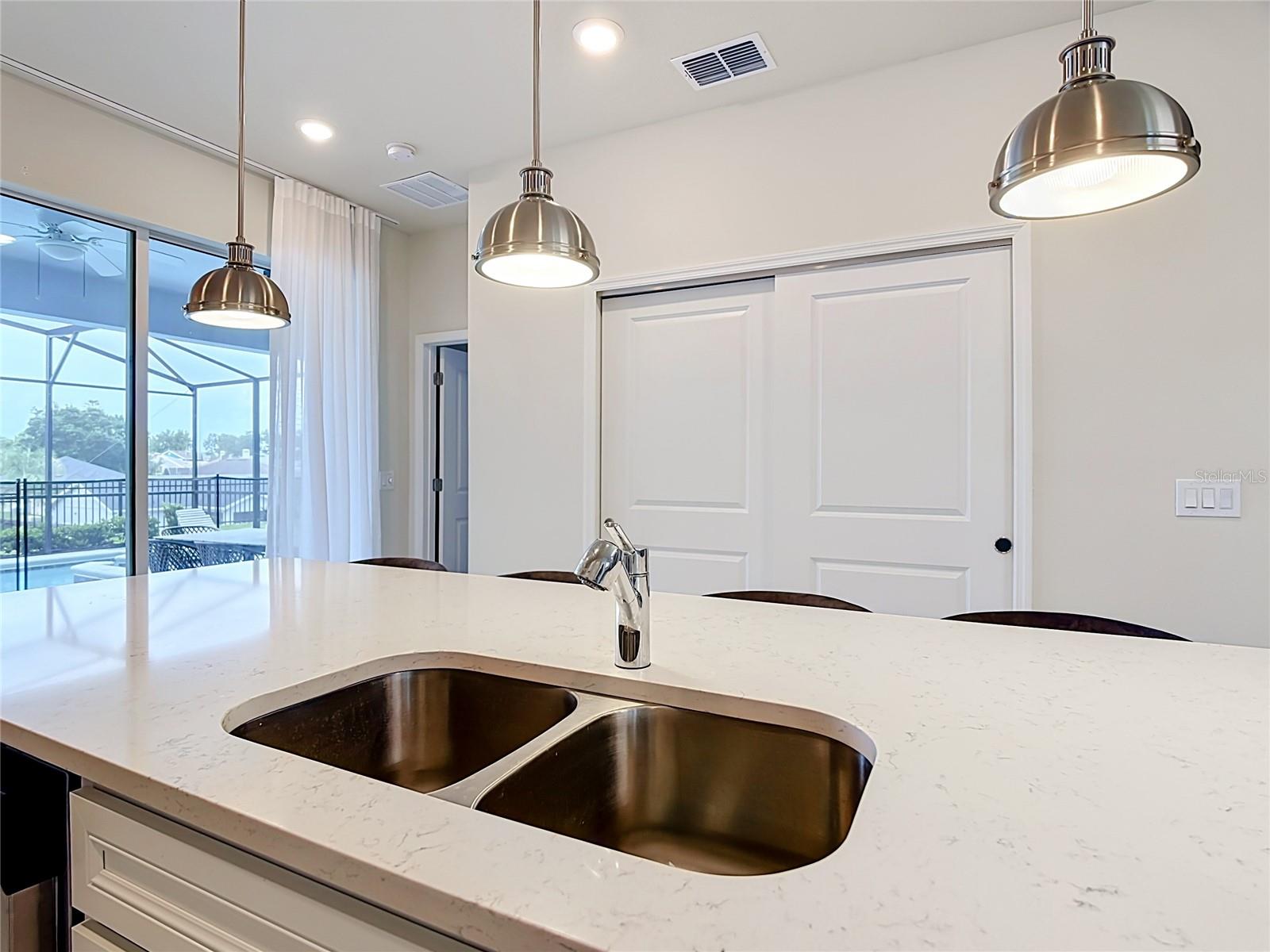 WINDSOR ISLAND RESIDENCE PH 2B - Residential