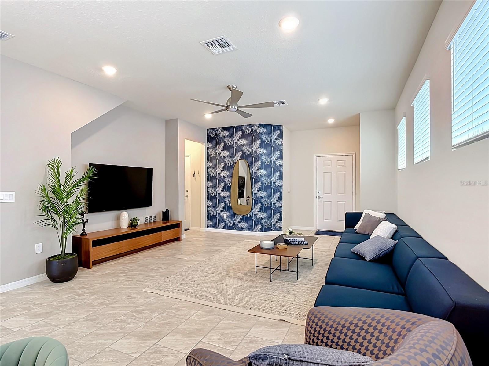 WINDSOR ISLAND RESIDENCE PH 2B - Residential