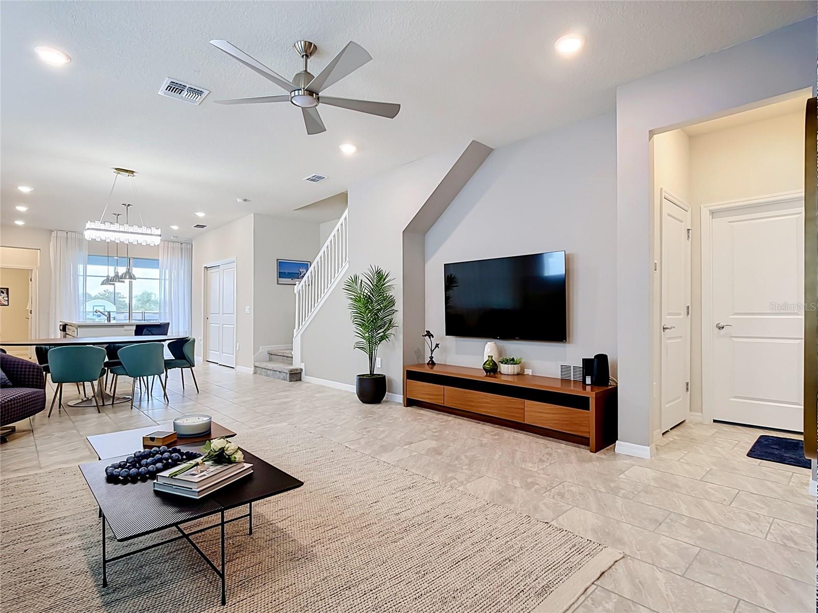 WINDSOR ISLAND RESIDENCE PH 2B - Residential