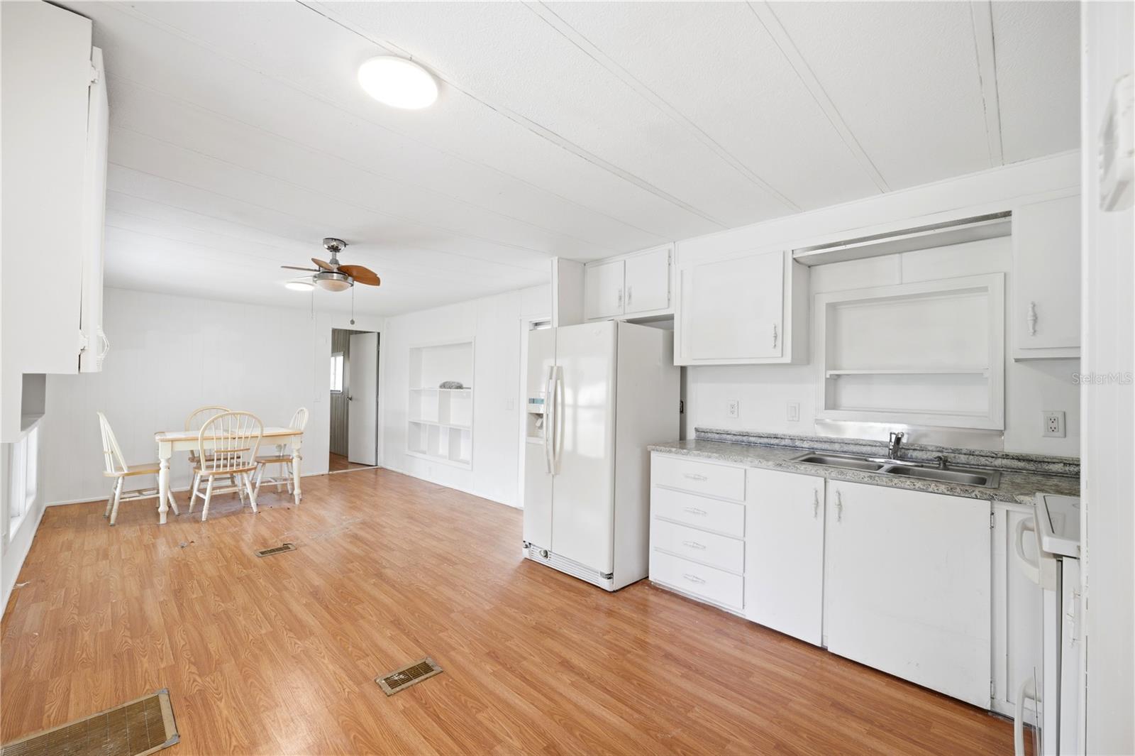 SOUTH WAY ESTATES - Residential