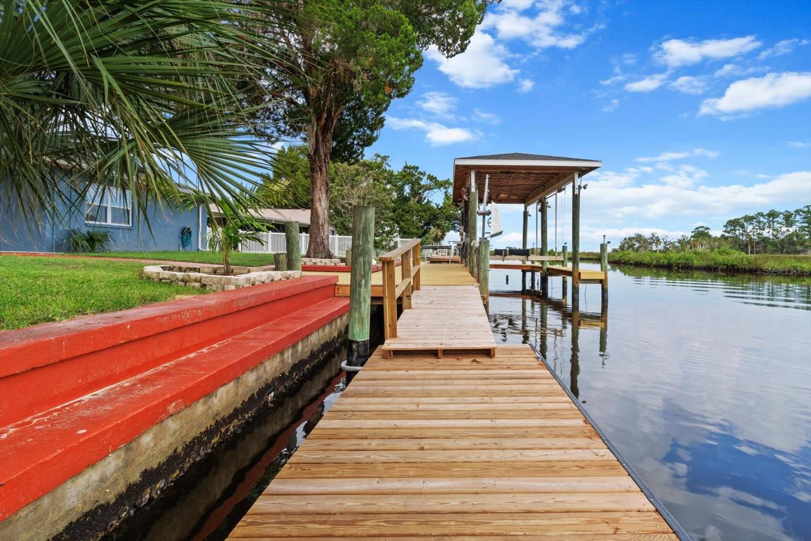 DIXIE SHORES UNIT 1 REPLAT - Residential