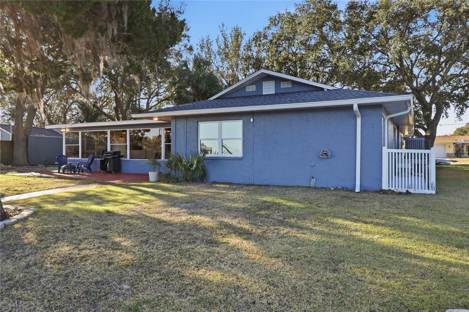 DIXIE SHORES UNIT 1 REPLAT - Residential