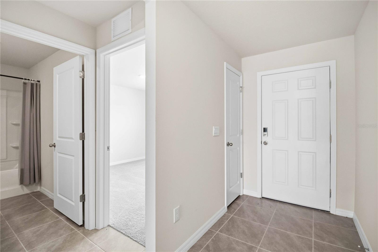 MANDARIN GROVE - Residential