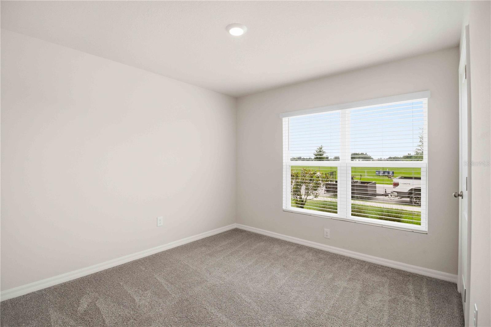MANDARIN GROVE - Residential