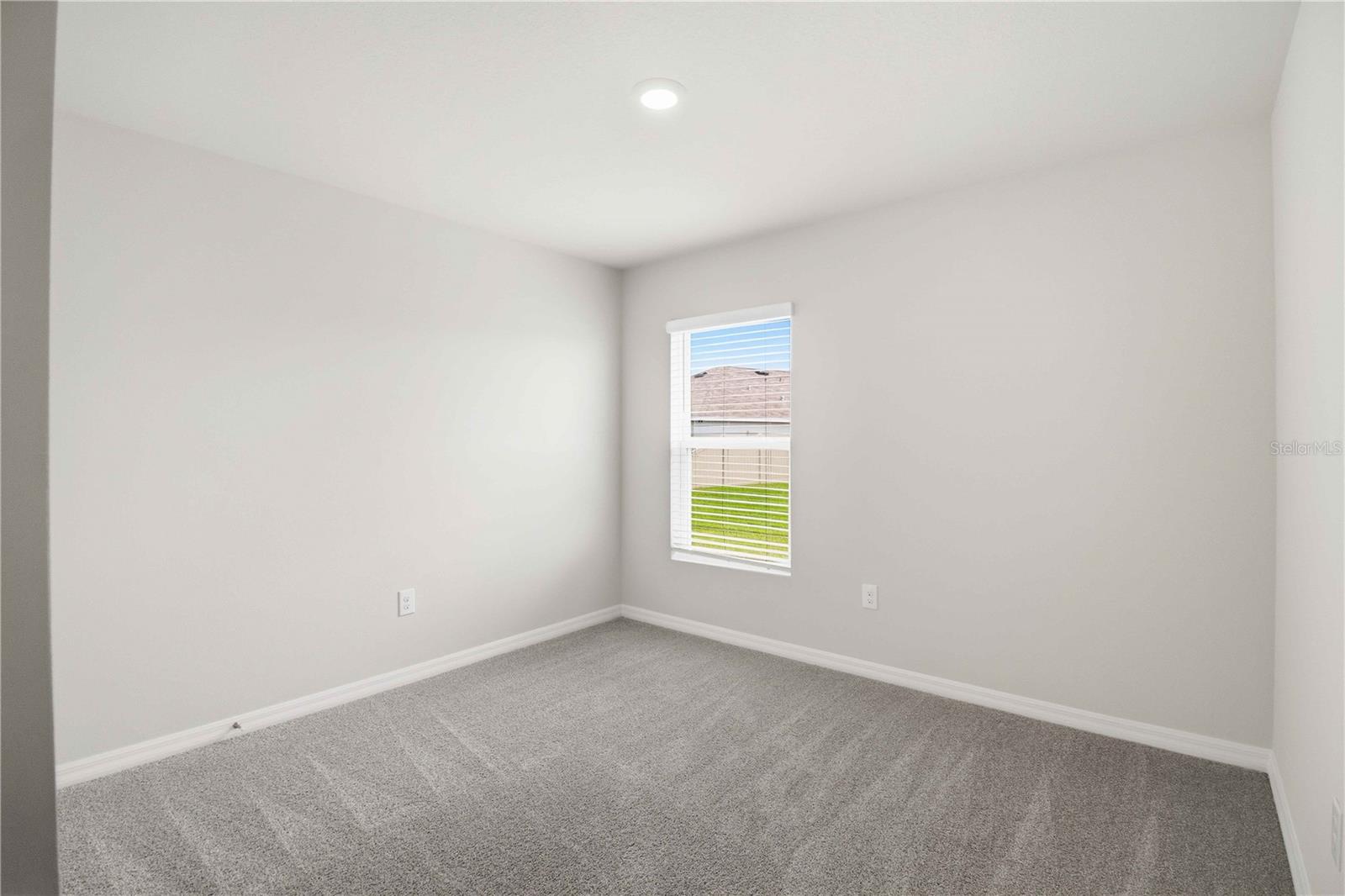 MANDARIN GROVE - Residential