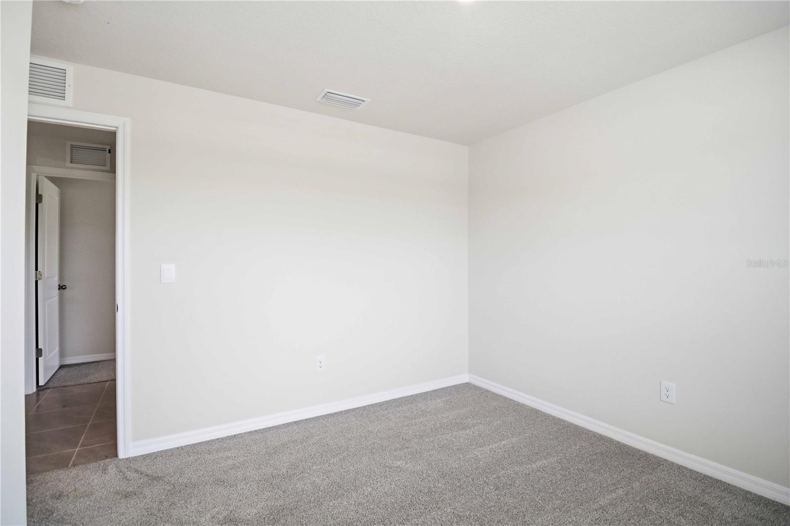 MANDARIN GROVE - Residential