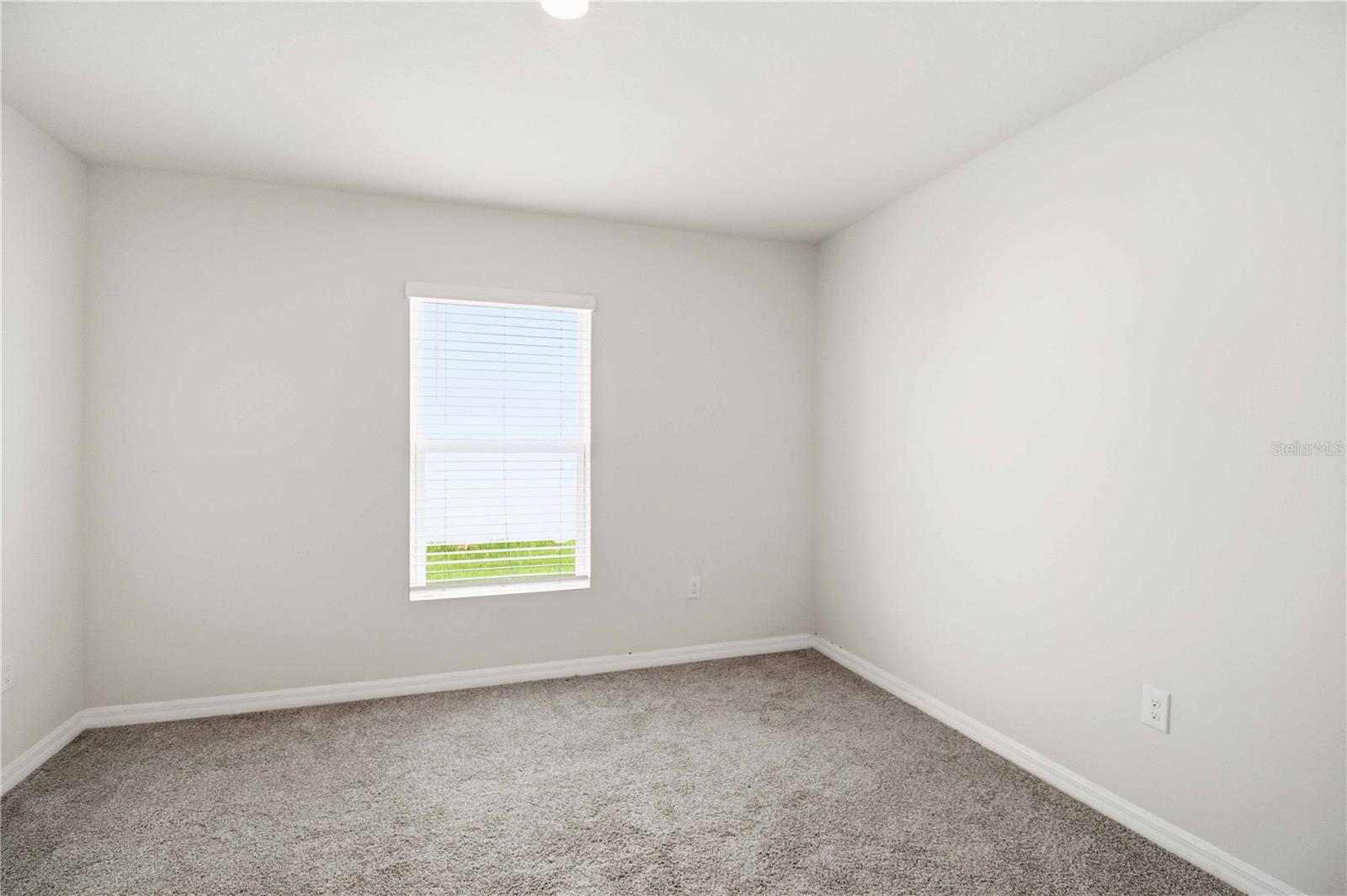 MANDARIN GROVE - Residential