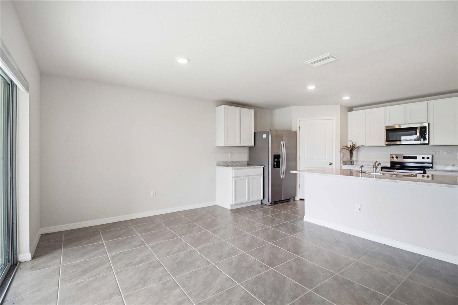 MANDARIN GROVE - Residential