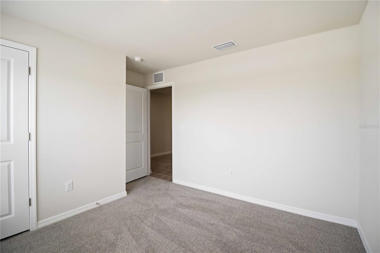 MANDARIN GROVE - Residential