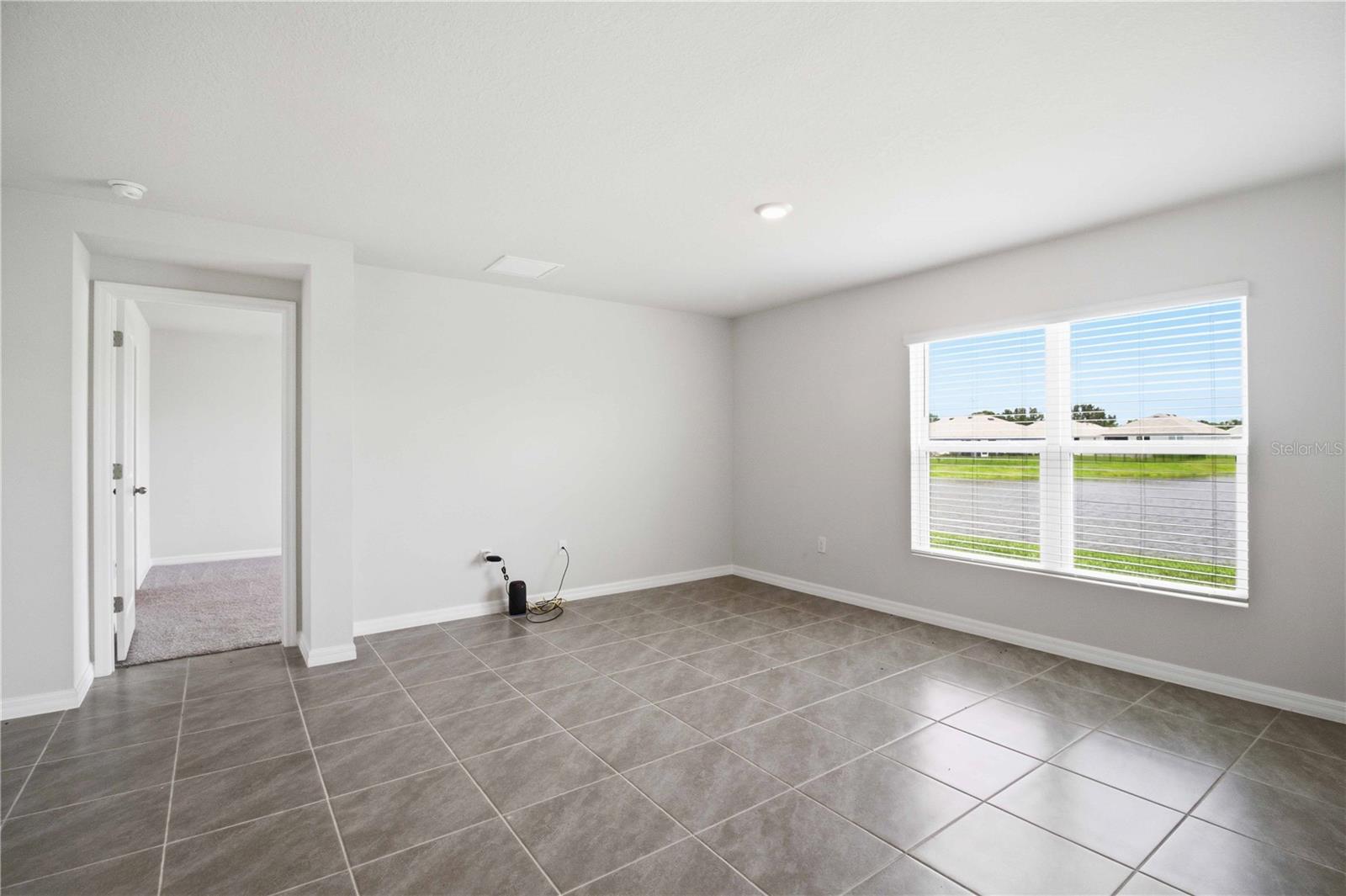 MANDARIN GROVE - Residential