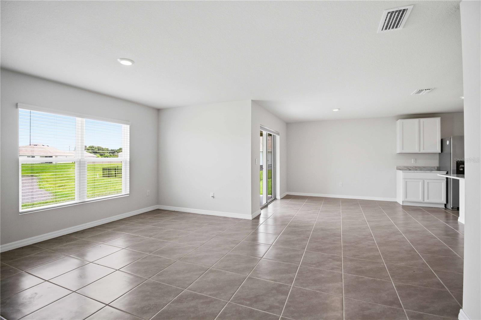MANDARIN GROVE - Residential