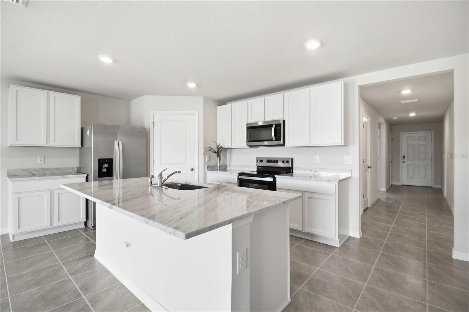 MANDARIN GROVE - Residential