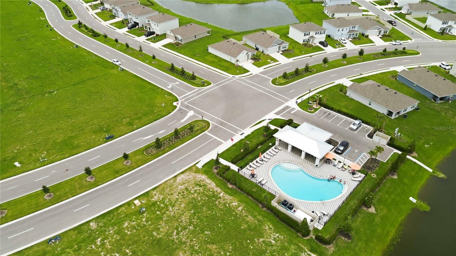 MANDARIN GROVE - Residential