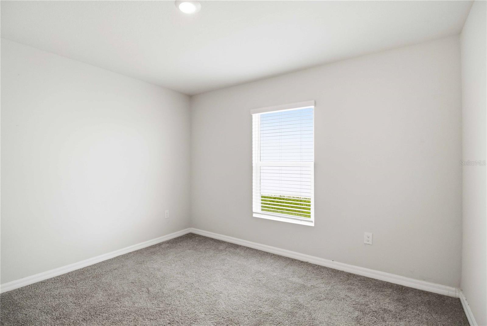 MANDARIN GROVE - Residential