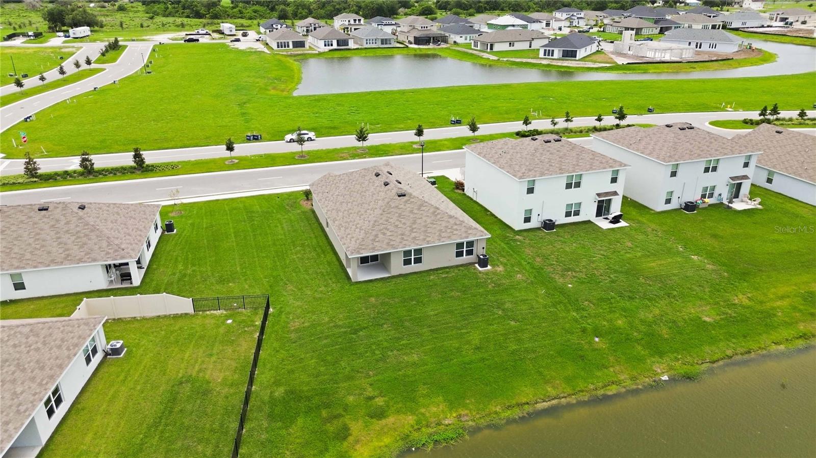 MANDARIN GROVE - Residential