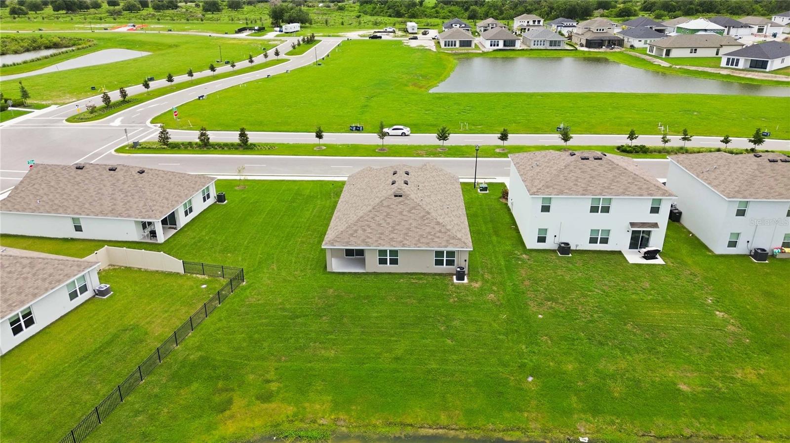 MANDARIN GROVE - Residential