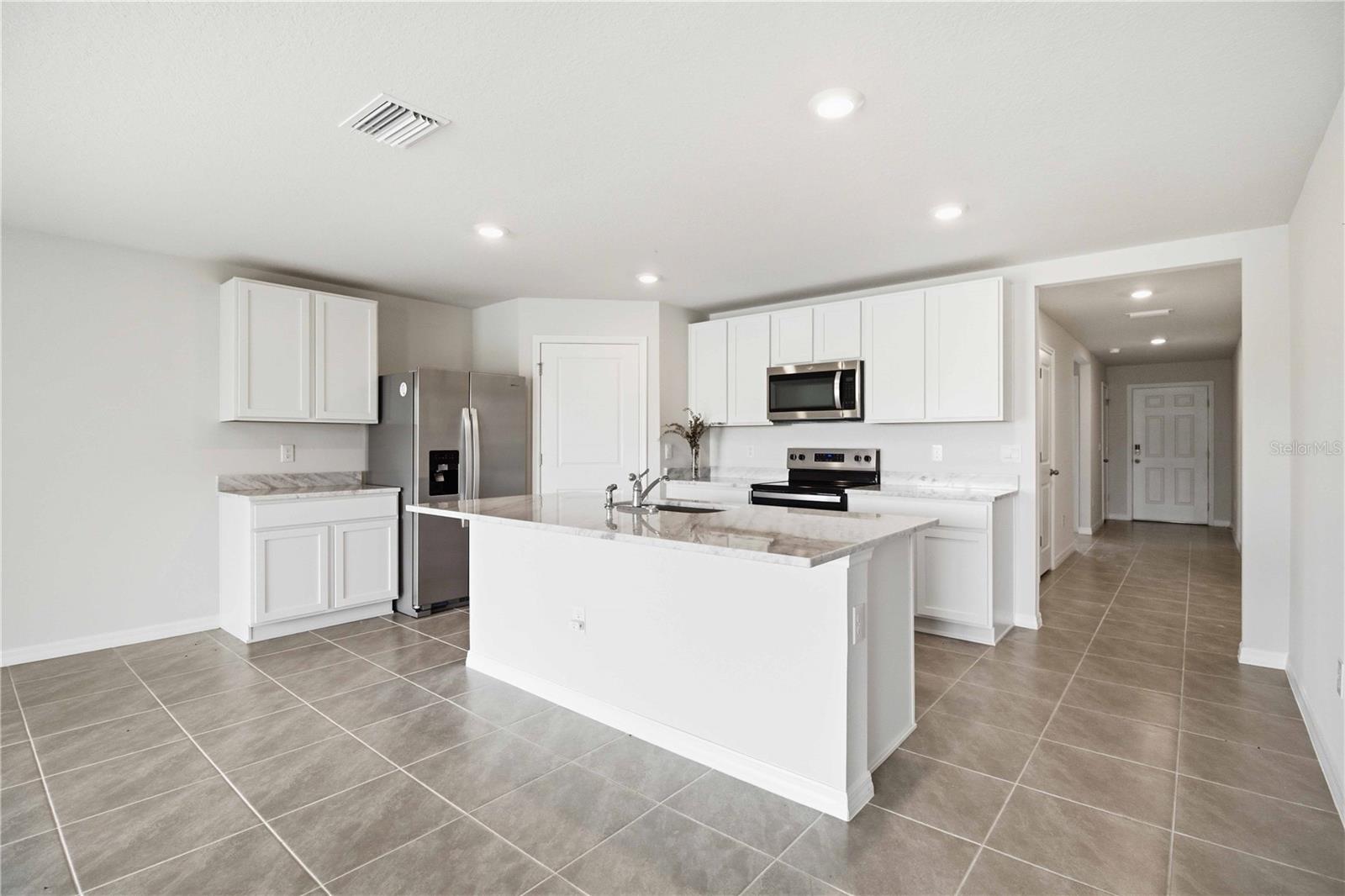 MANDARIN GROVE - Residential