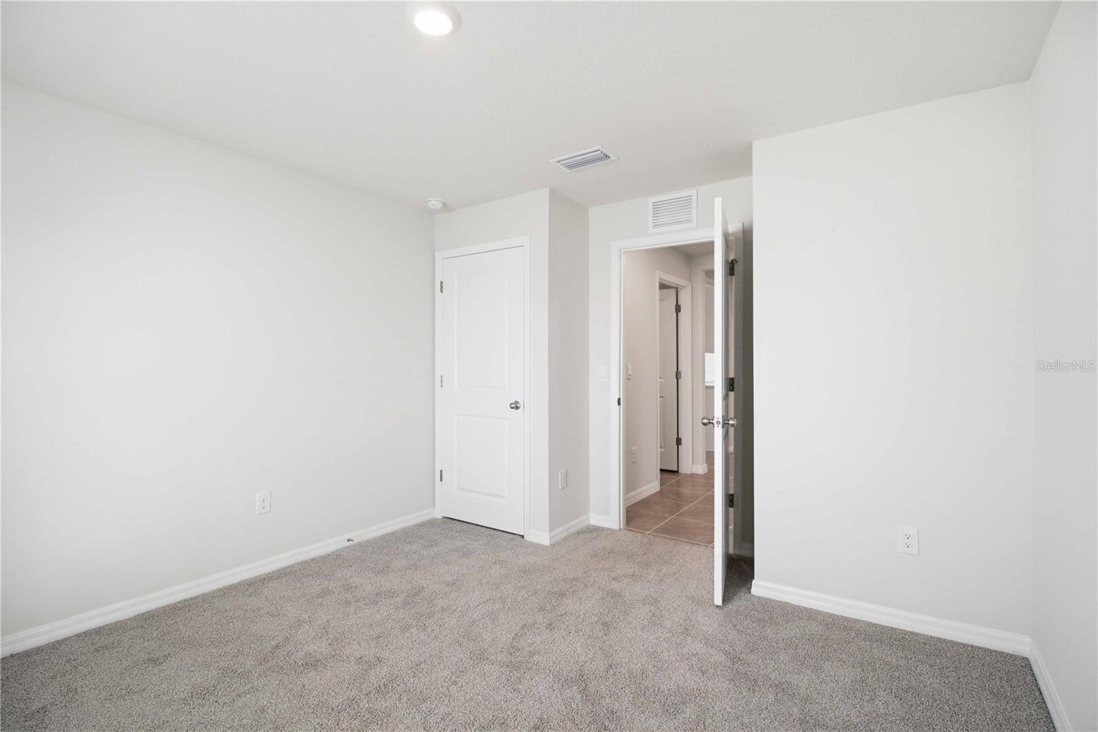 MANDARIN GROVE - Residential