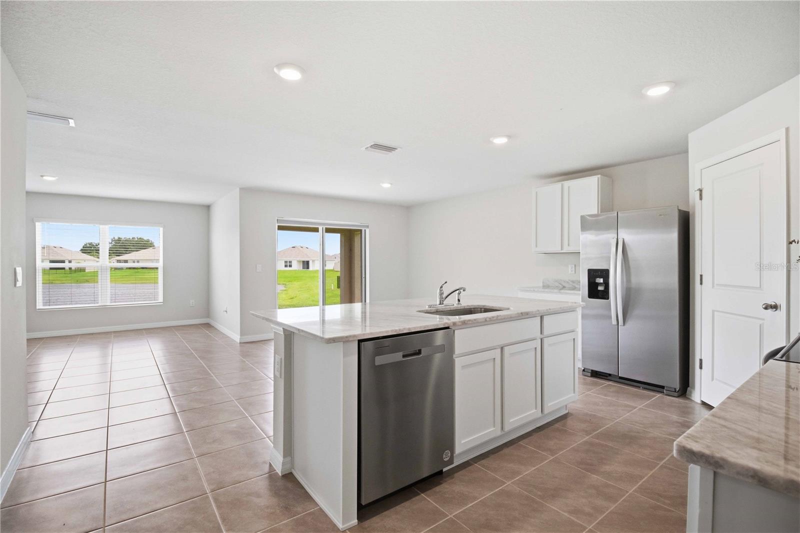 MANDARIN GROVE - Residential