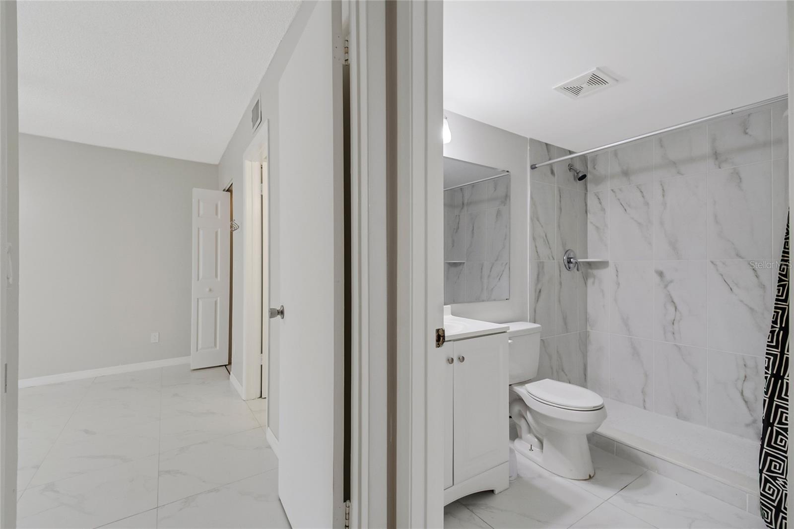 CLUB AT ORLANDO CONDO PH 1 - Residential