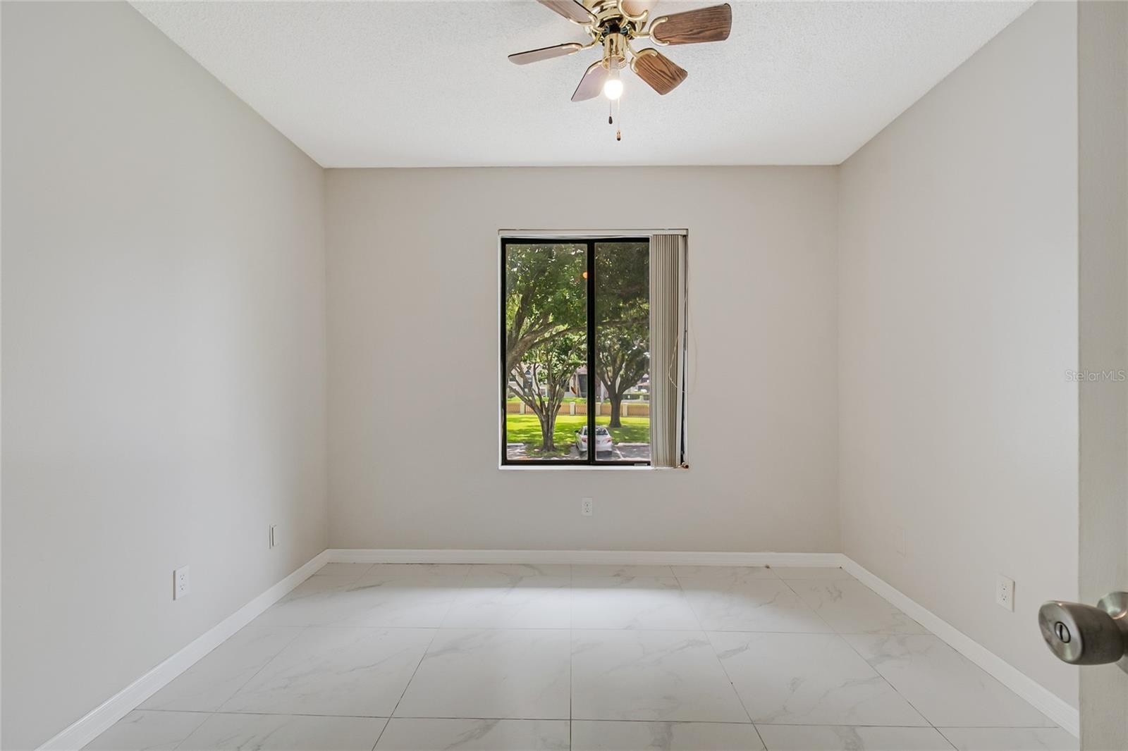 CLUB AT ORLANDO CONDO PH 1 - Residential